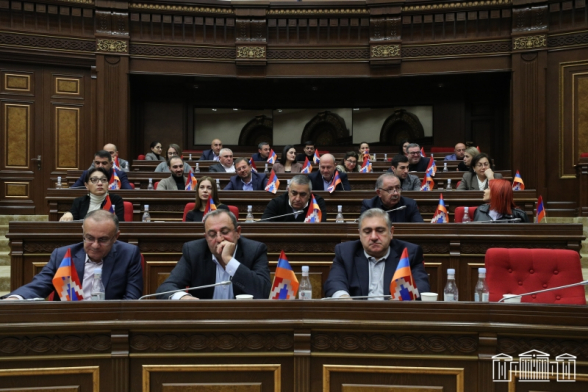 Անպատասխանատու դրսևորումներն ու ապօրինի գործողությունները կործանարար են․ «Հայաստան» խմբակցություն